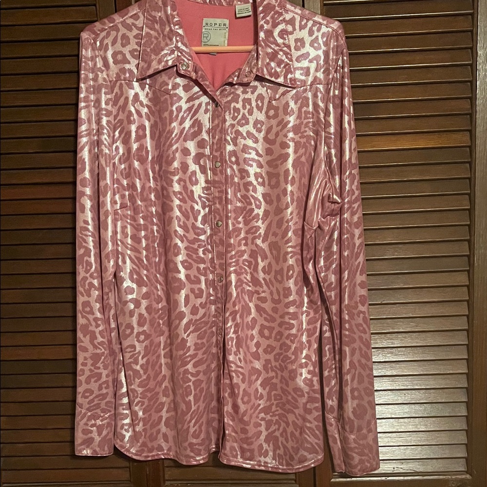 Vintage Roper  Pink Animal Print western pearl snap show shirt